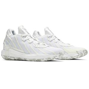 Addidas Dame 7 Basketball shoes Nee Never worn With Box